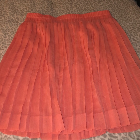 Banana Republic Dresses & Skirts - Peach skirt